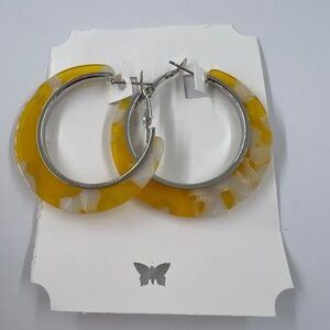 Medium size hoop earrings